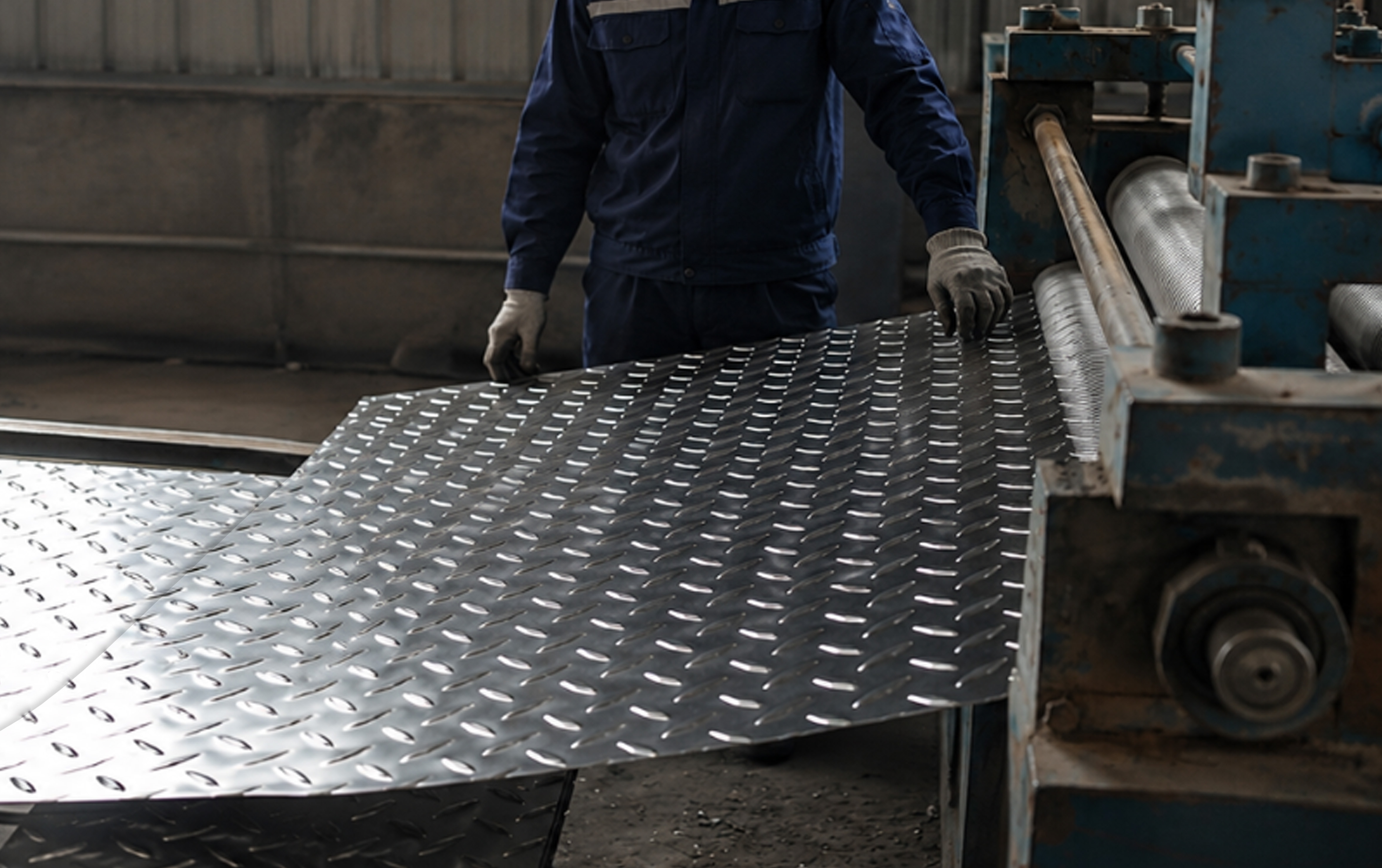 GDD Steel Successfully Ships Bulk Export Order of Checkered Steel Plates, Winning International Recognition with Stable Quality